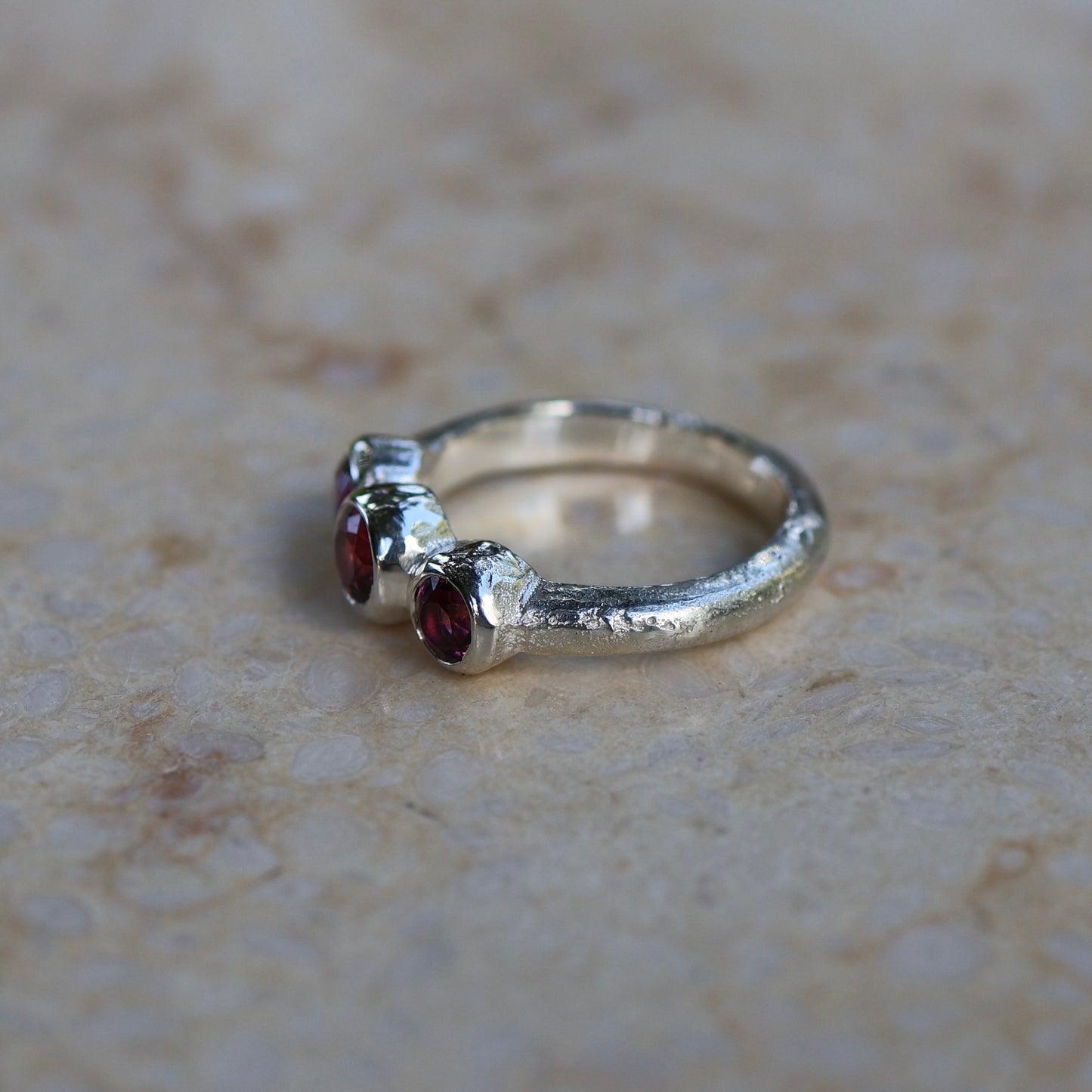 4: Trilogy Ring with Garnets|Sterling Silver|7.5/O