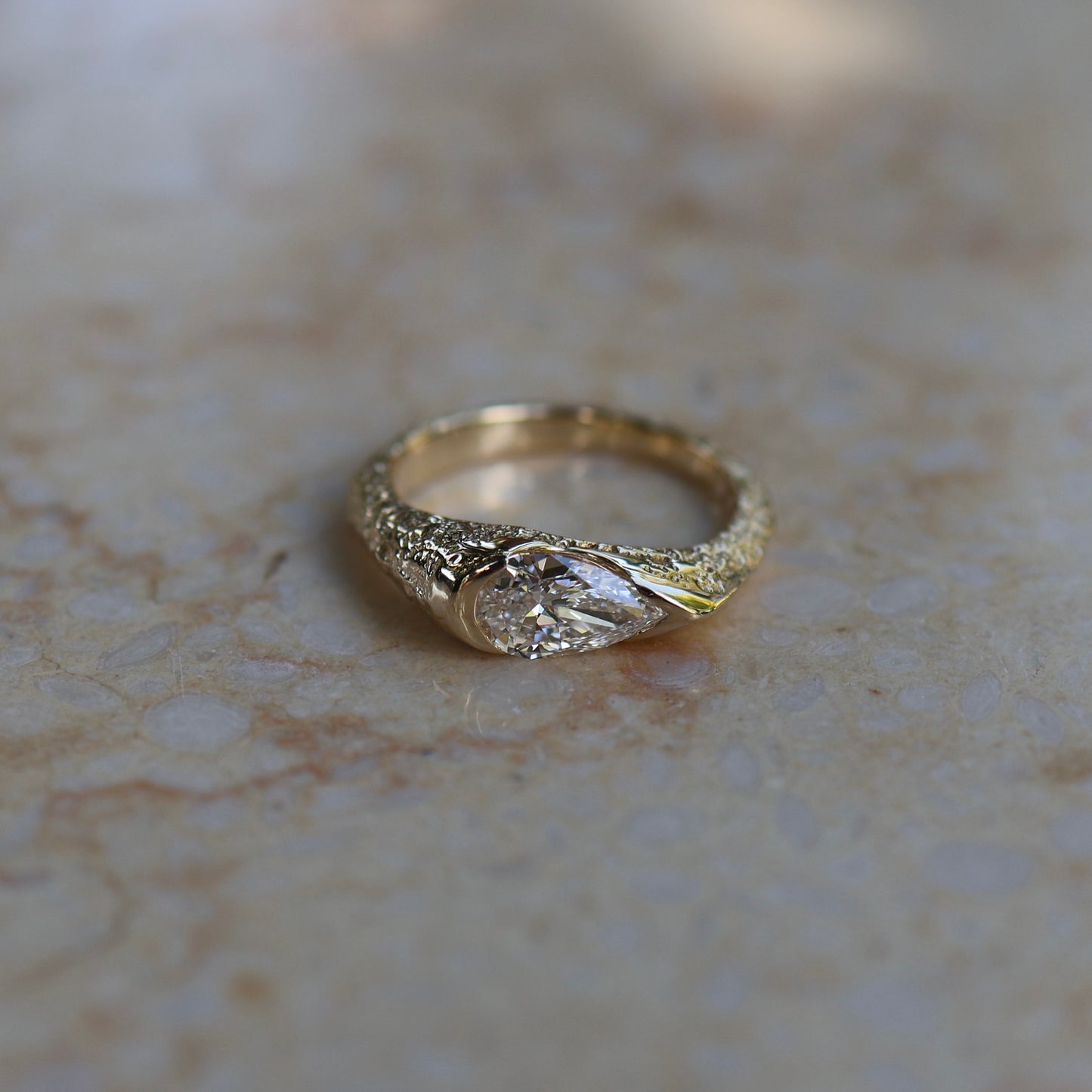 6: Castle Signet with Lab Diamond|9ct gold| 7/N