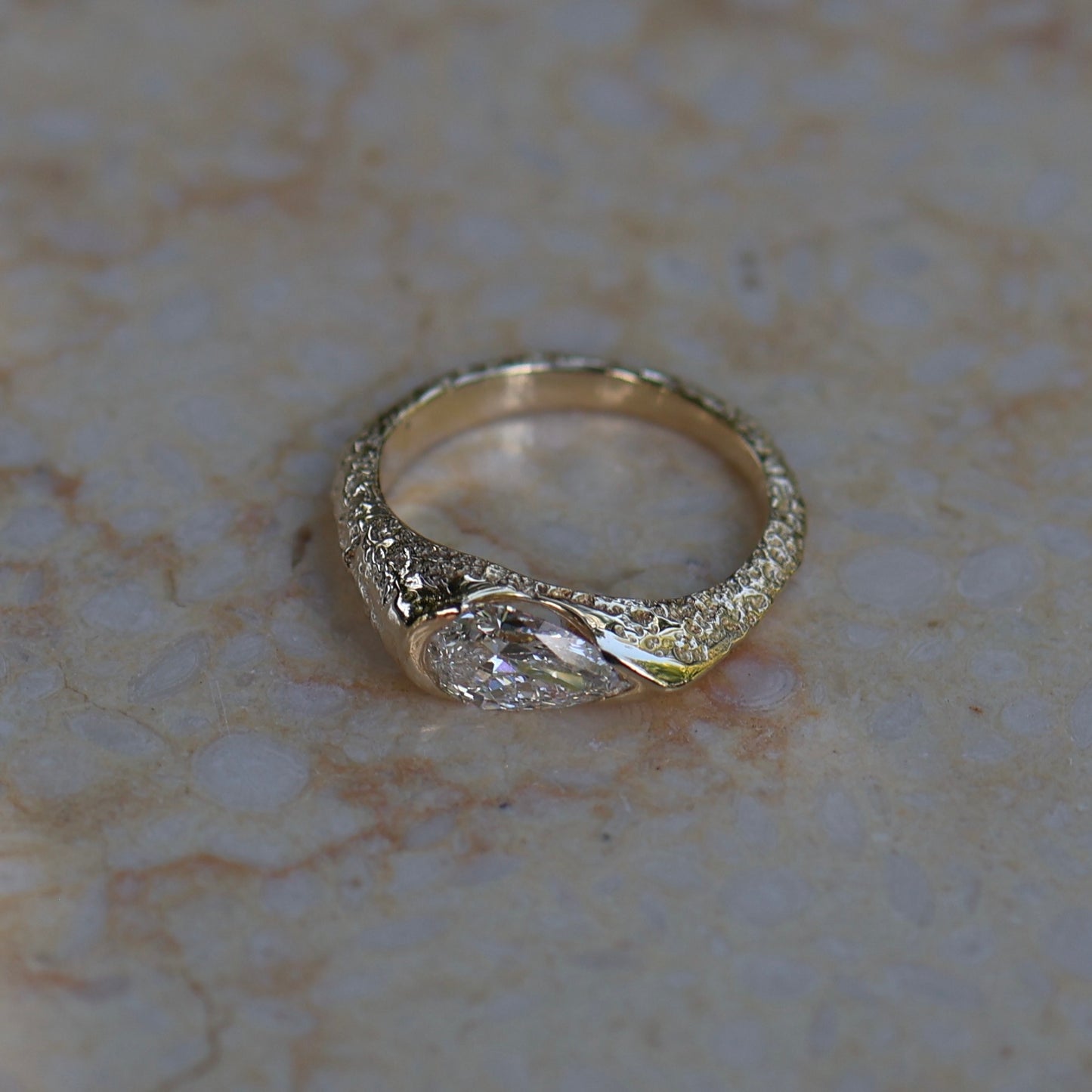 6: Castle Signet with Lab Diamond|9ct gold| 7/N