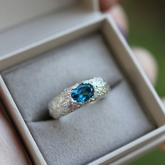 Dune Ring - Topaz 6.5