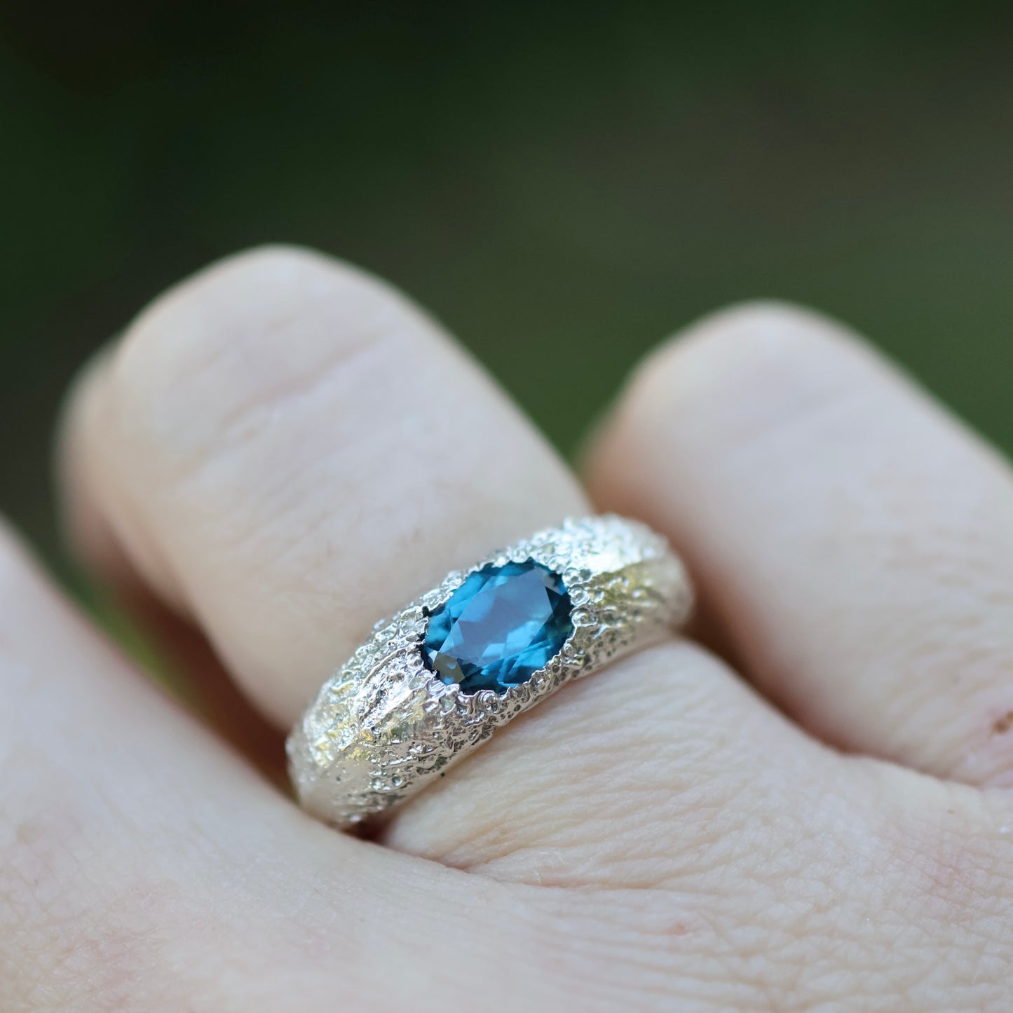 Dune Ring - Topaz 6.5