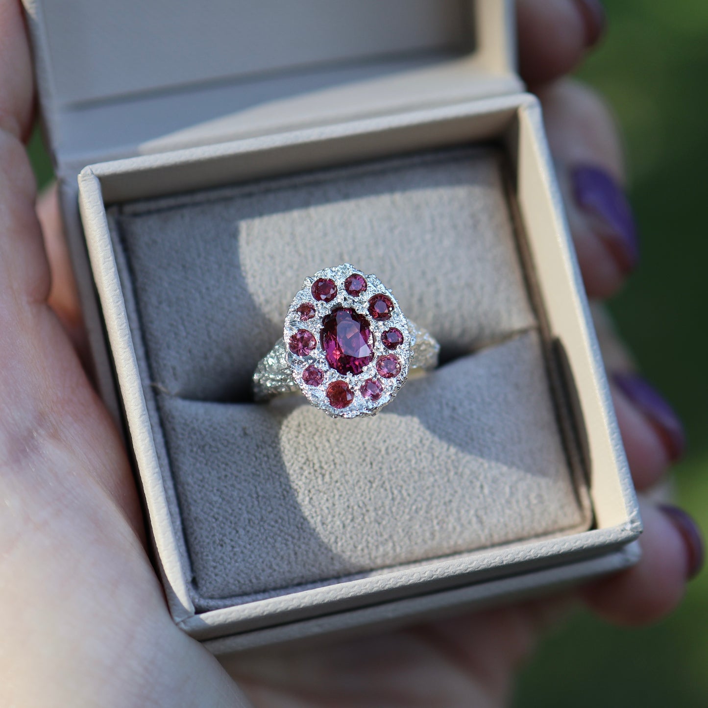 Rouge Rose Ring