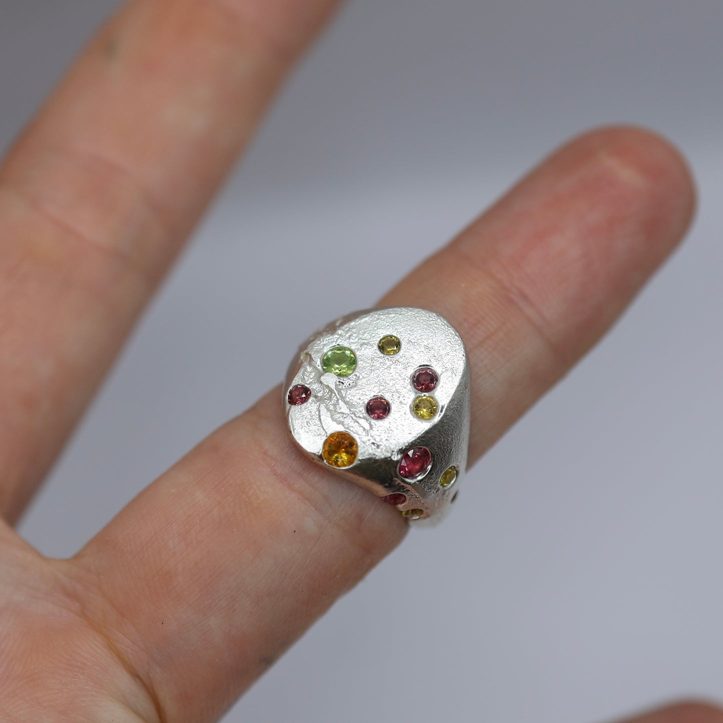 Signet - Stones Cast In Place-  6.5