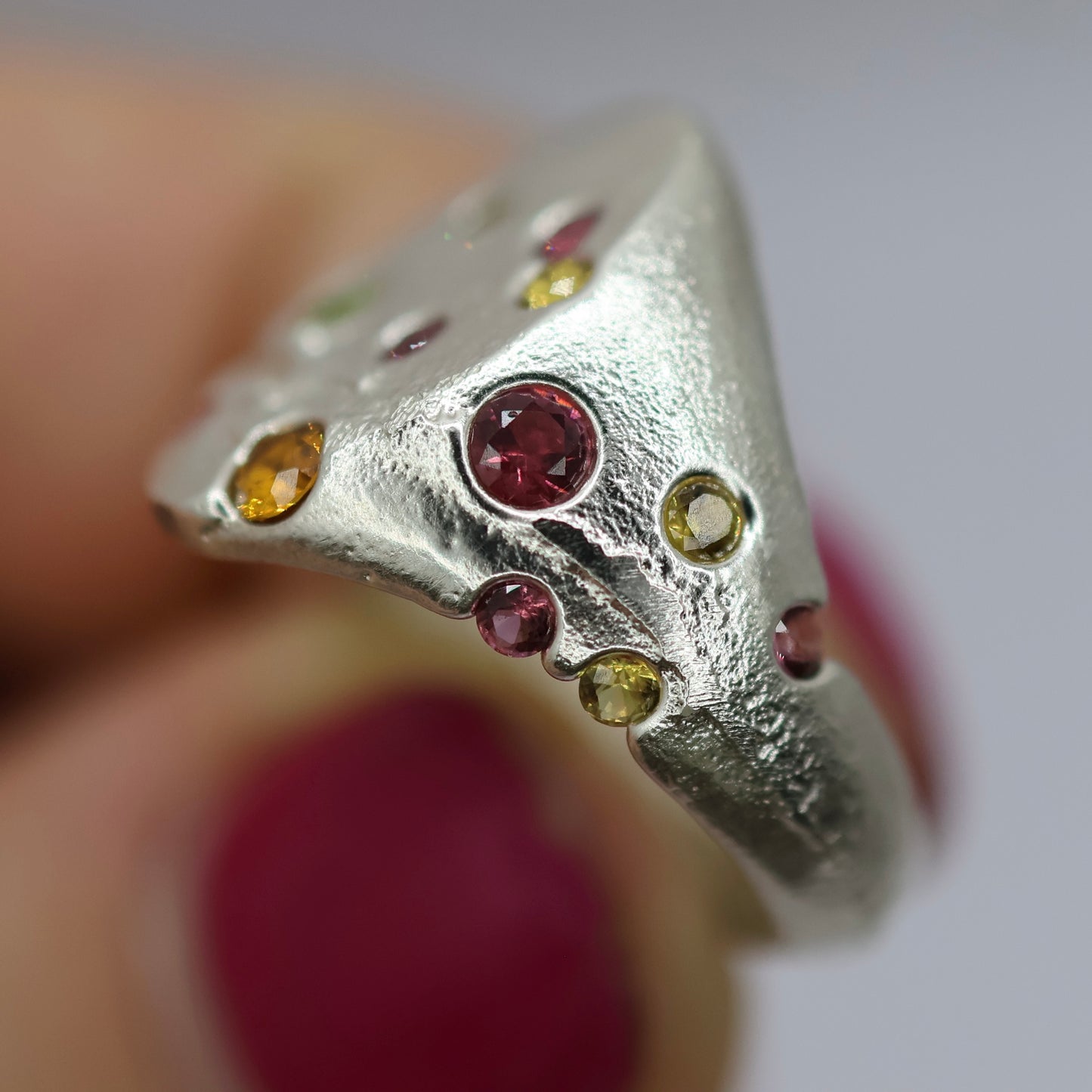 Signet - Stones Cast In Place-  6.5